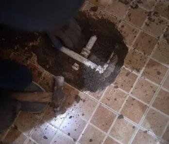 老城卫生间漏水维修公司为您分享下卫生间渗水如何处理及注意事项